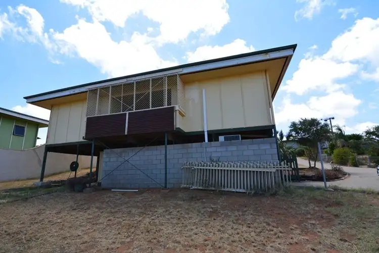 6 Craggs Court, Carnarvon WA 6701