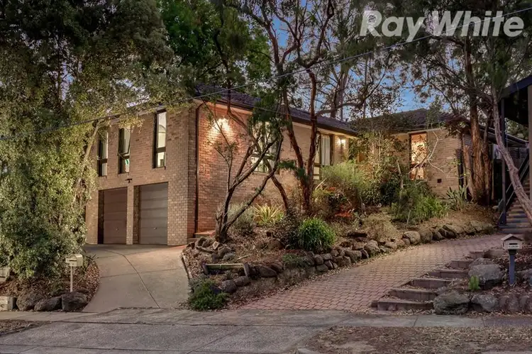 19 Michelle Avenue, Watsonia North VIC 3087