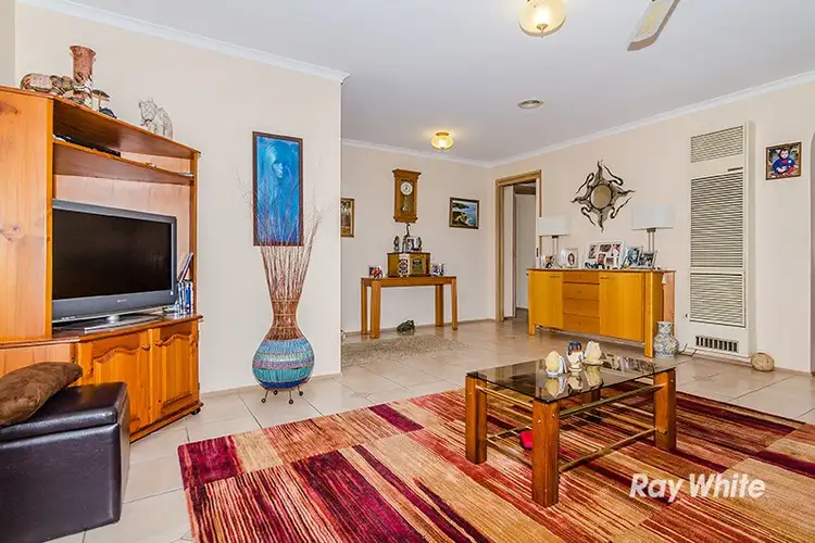 Fifth view of Homely unit listing, 3/4 Blueberry Close, Cranbourne North VIC 3977