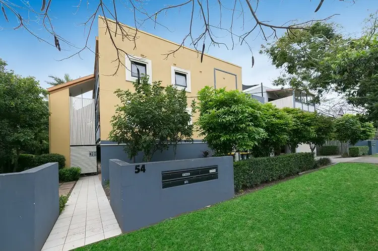Main view of Homely townhouse listing, 13/54 Jackson Street, Hamilton QLD 4007