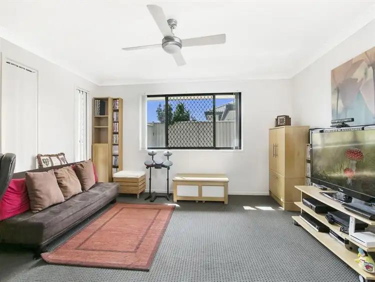 Second view of Homely house listing, 3 Venn Court, Wynnum West QLD 4178