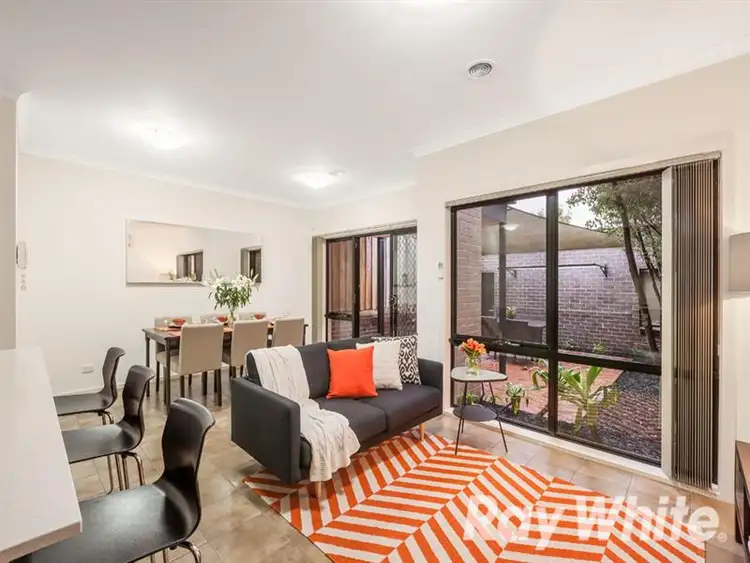 Sixth view of Homely townhouse listing, 6 Cascade Walk, Macleod VIC 3085