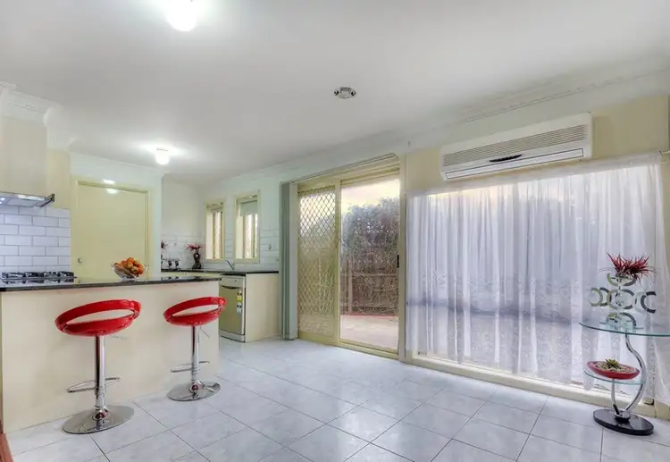 Fourth view of Homely unit listing, 7 Elinda Place, Reservoir VIC 3073