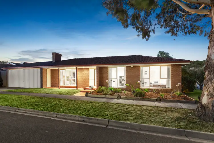 53 Ponsford Avenue, Wantirna South VIC 3152
