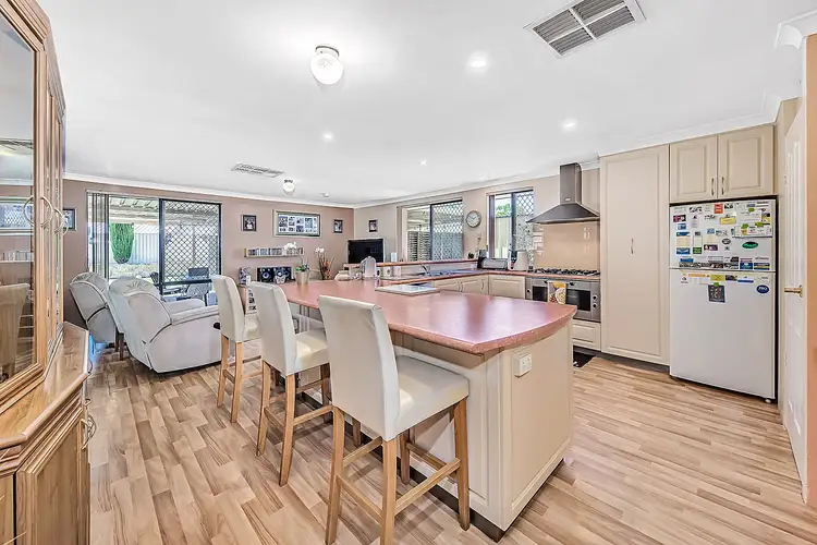 24 Foxglove Gardens, Mirrabooka WA 6061