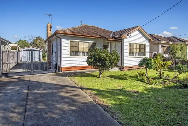 Second view of Homely house listing, 7 Highland Street, Kingsbury VIC 3083