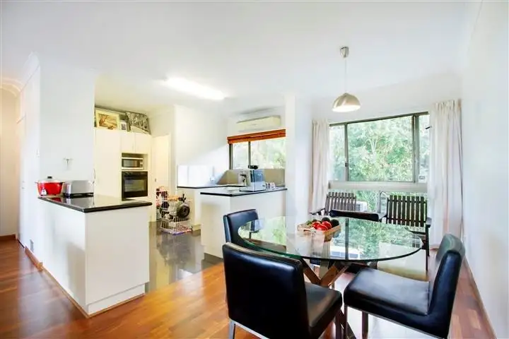 19/2 Eshelby Drive, Cannonvale QLD 4802