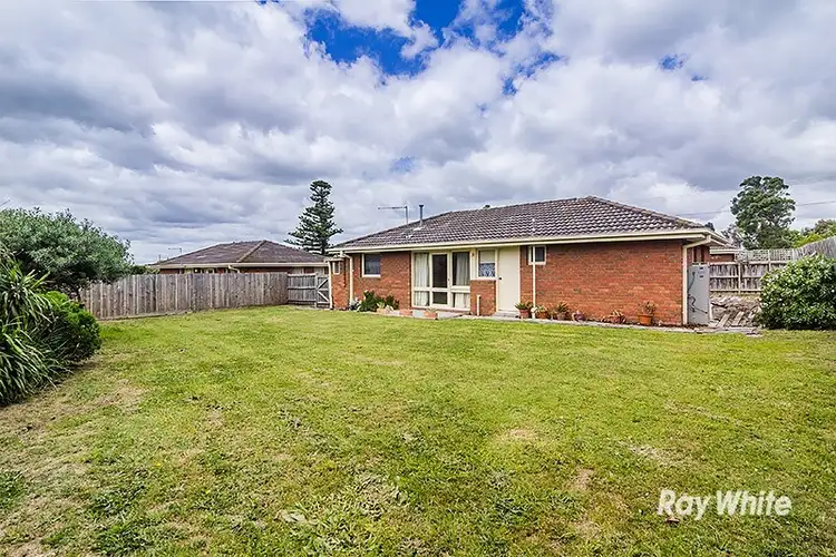 2/125 Clarendon Street, Cranbourne VIC 3977