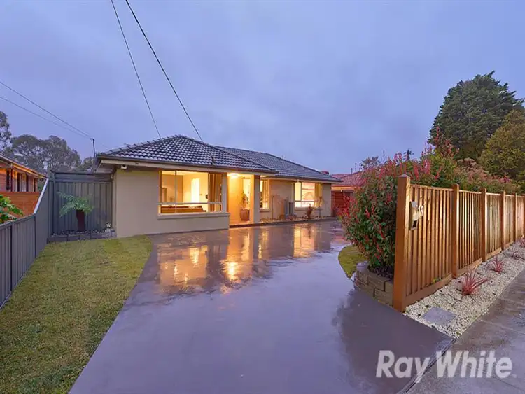 19 Philip Road, Knoxfield VIC 3180