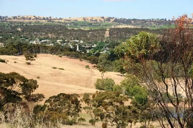 56 Bennys Hill Road, Clare SA 5453