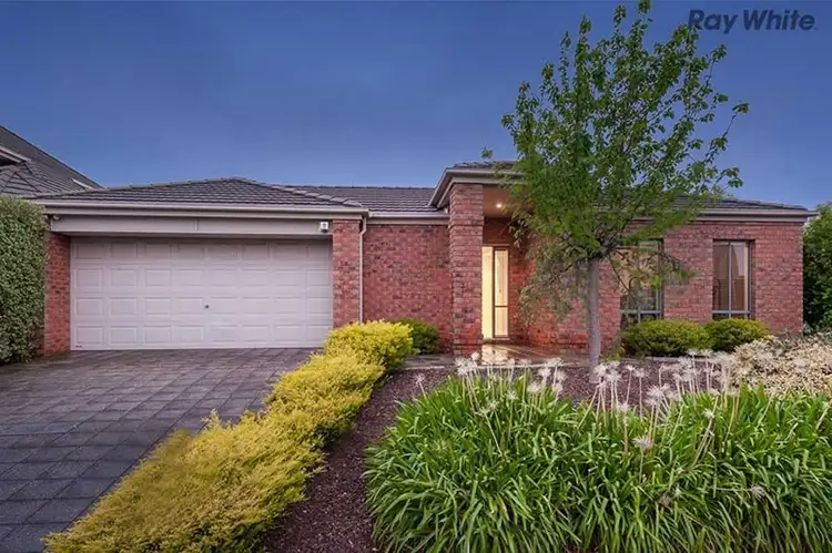 76 McCubbin Drive, Taylors Lakes VIC 3038
