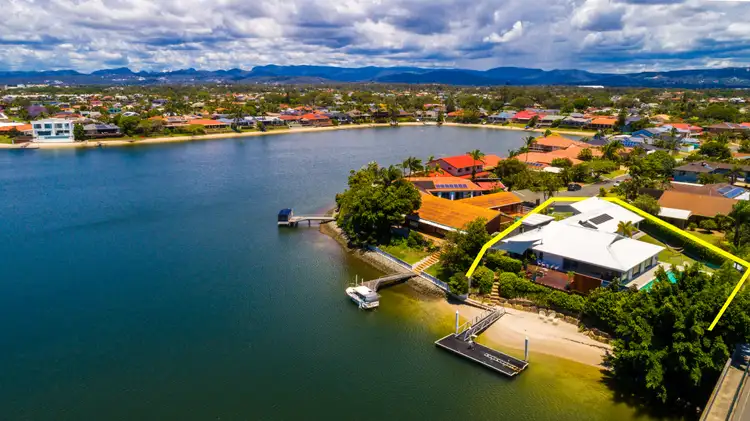 20 Salacia Avenue, Mermaid Waters QLD 4218