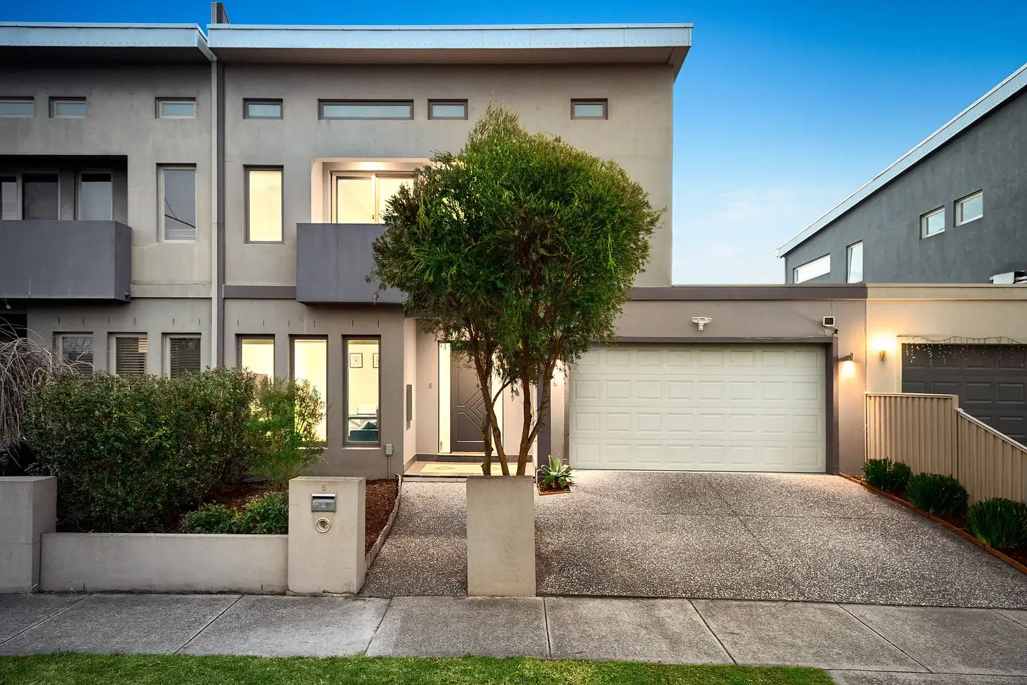 Main view of Homely house listing, 5 Treeby Boulevard, Mordialloc VIC 3195