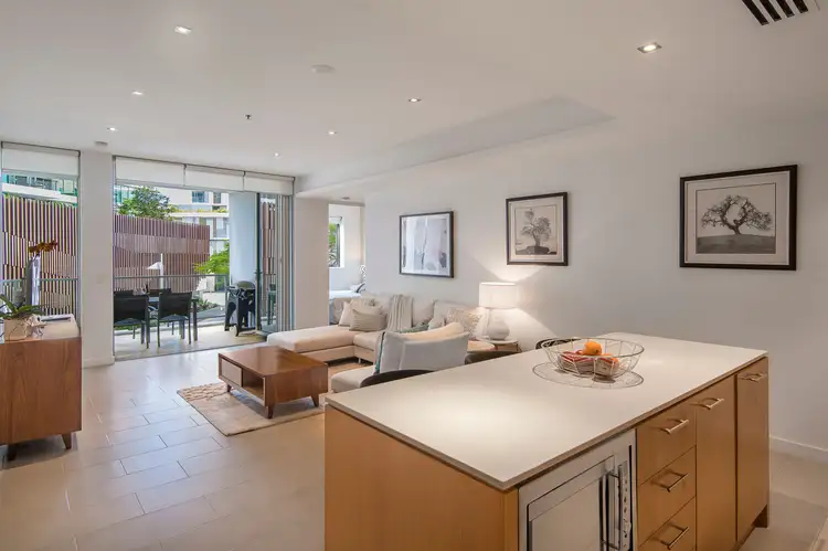 139 Infinity Complex, Hamilton QLD 4007