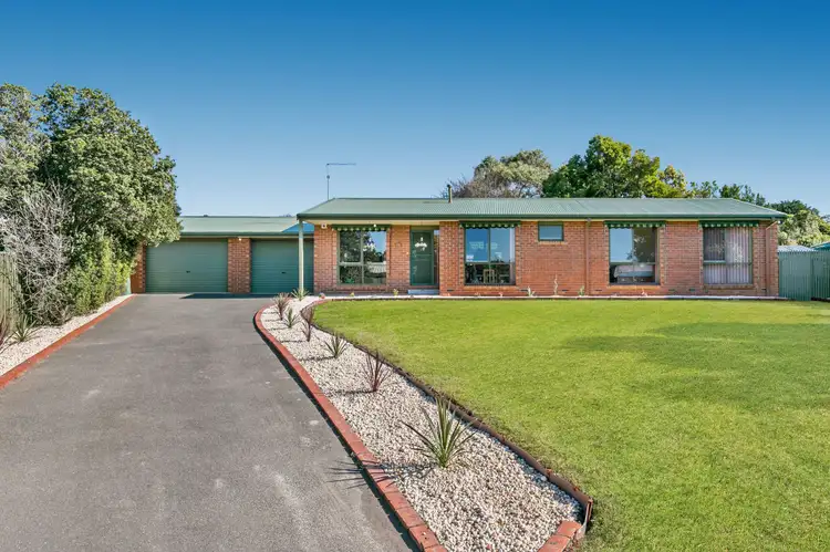 17 Kristian Court, Mount Martha VIC 3934