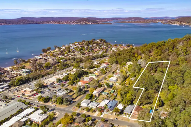 28-30 Talinga Avenue, Point Clare NSW 2250