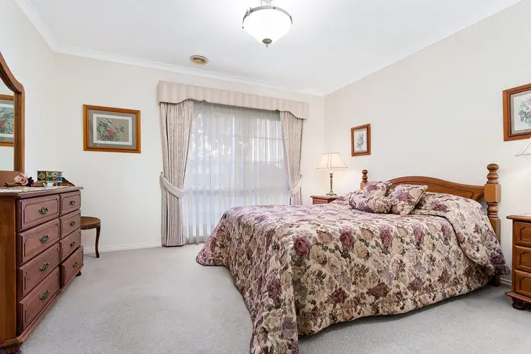 Fifth view of Homely house listing, 10 Lapwing Road, South Morang VIC 3752