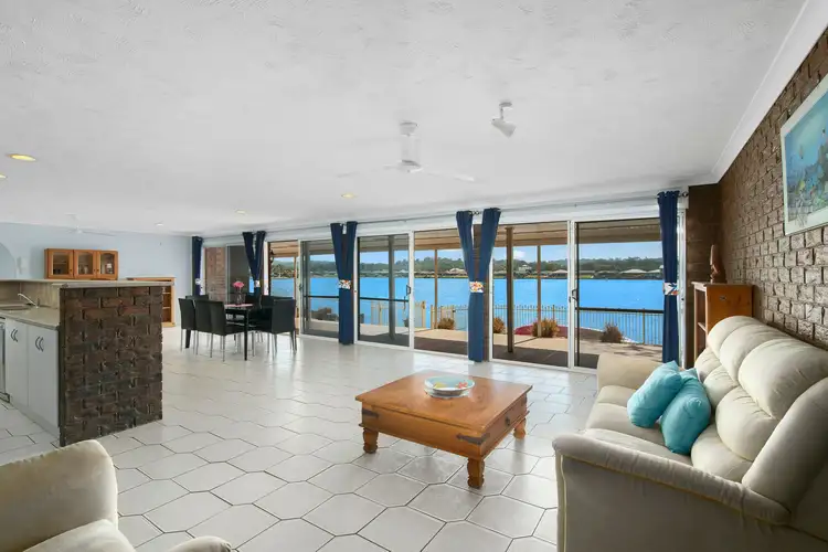 37 Ironbark Street, Elanora QLD 4221