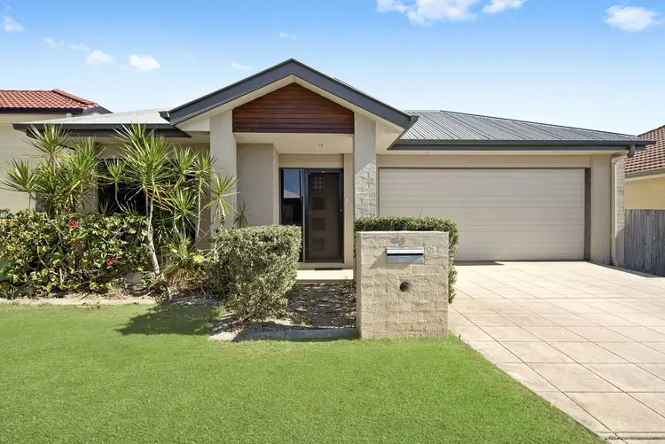 11 Parry Street, North Lakes QLD 4509