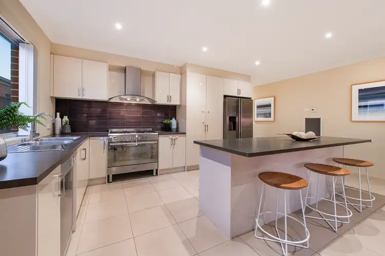 67 Bluemist Circuit, Lyndhurst VIC 3975
