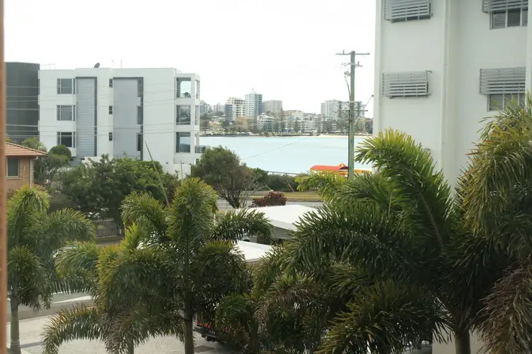 Unit 5/4 Oxley Street, Golden Beach QLD 4551