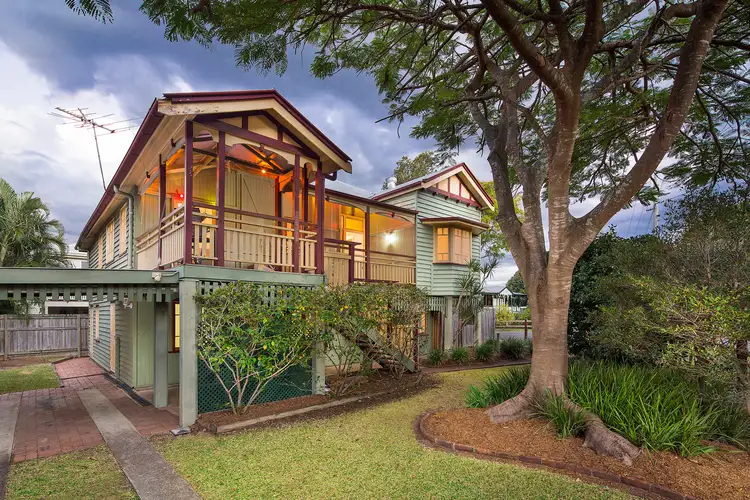 70 Kitchener Street, Sherwood QLD 4075