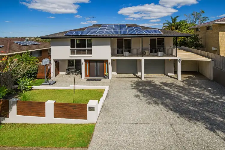 Main view of Homely house listing, 5 Brownleaf Street, Mansfield QLD 4122