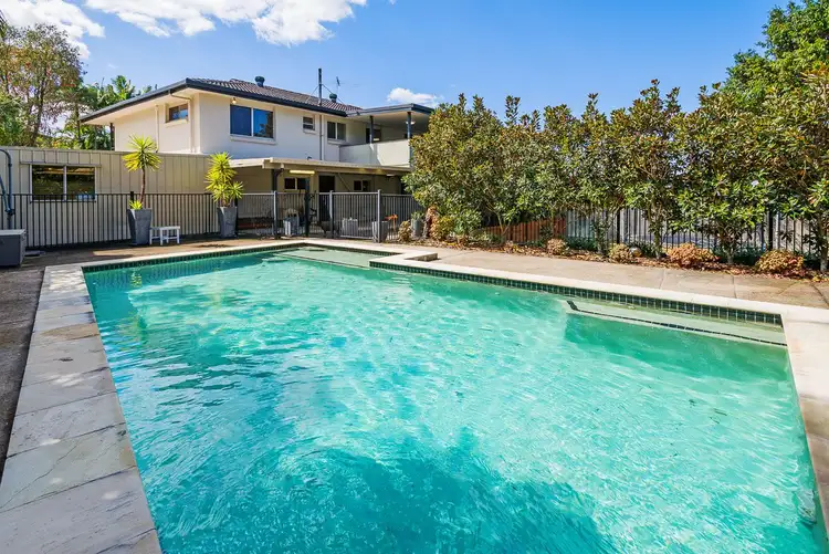 Third view of Homely house listing, 5 Brownleaf Street, Mansfield QLD 4122