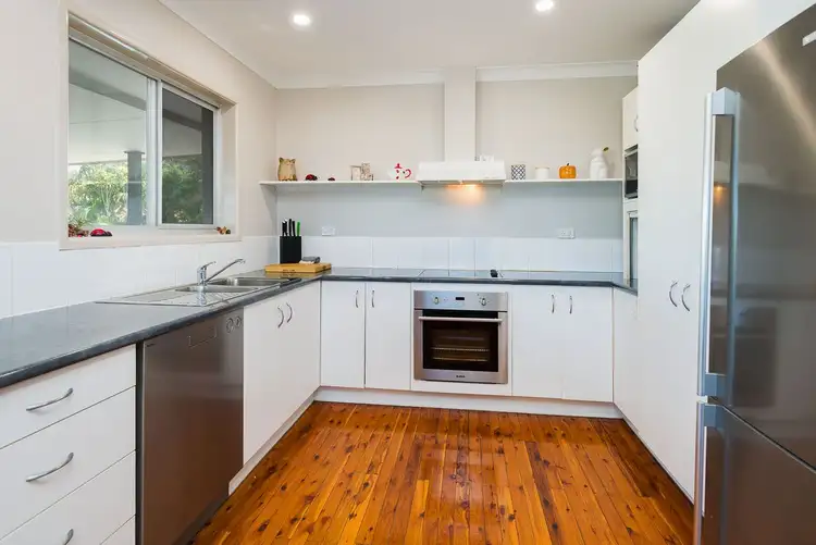 Seventh view of Homely house listing, 5 Brownleaf Street, Mansfield QLD 4122