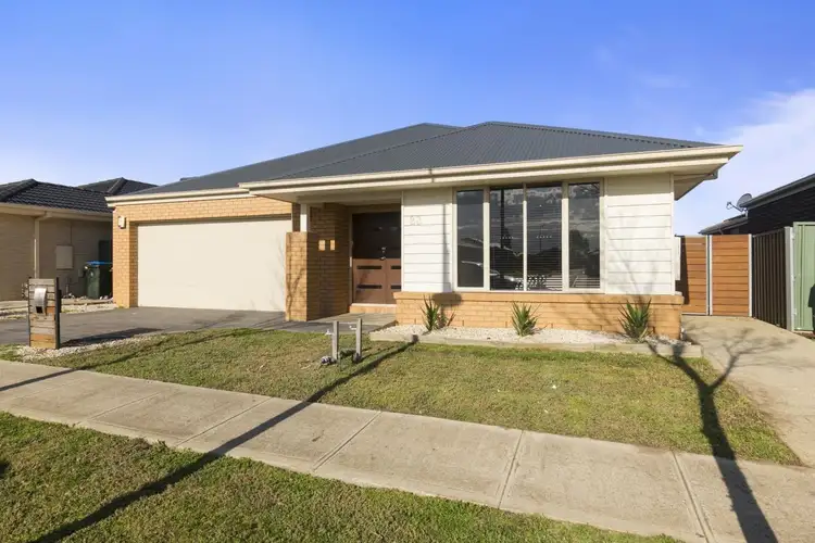 23 Kinglake Drive, Manor Lakes VIC 3024