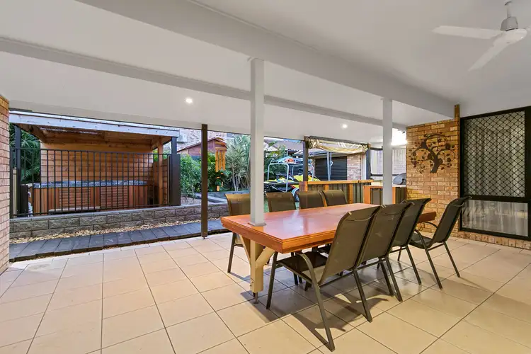 4 Cole Street, Redland Bay QLD 4165