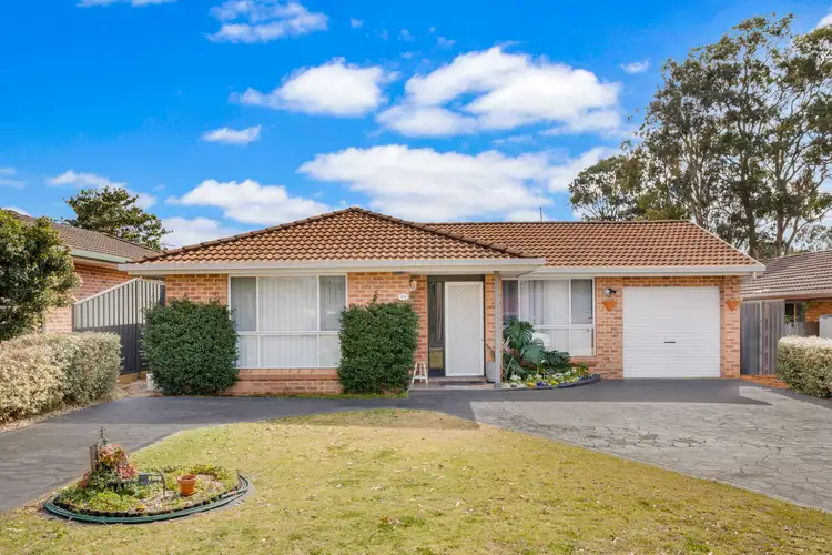 28 Hyacinth Avenue, Macquarie Fields NSW 2564
