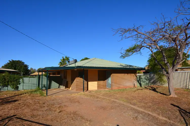104 David Brand Drive, Carnarvon WA 6701