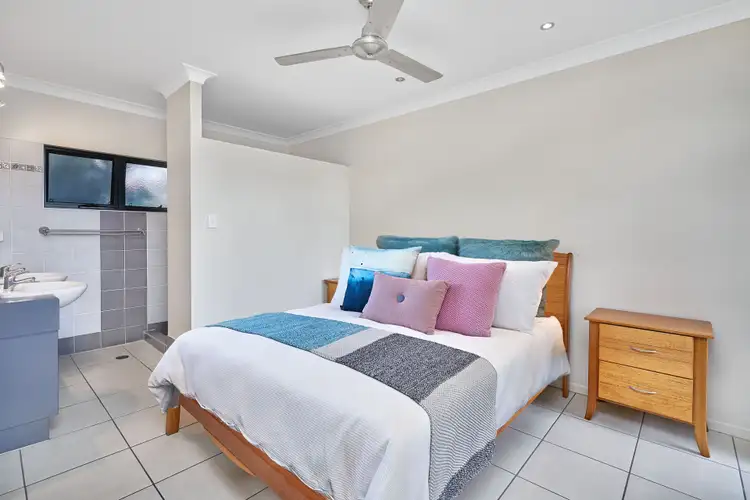 Seventh view of Homely townhouse listing, 2/279 Lake Street, Cairns North QLD 4870