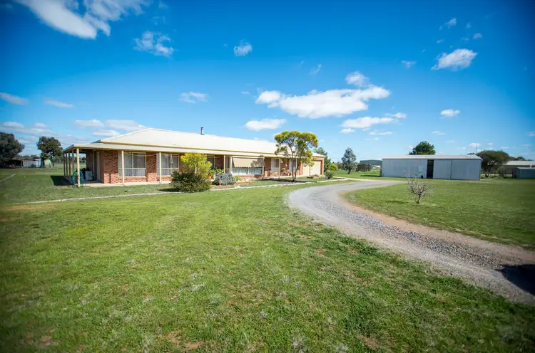 86 Tower Road, Donald VIC 3480