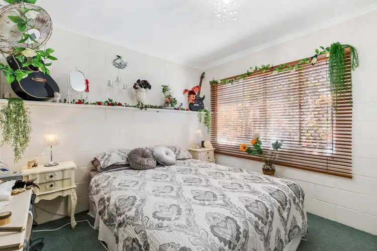 Sixth view of Homely block of units listing, 4 Tarwarri Crescent - Whole Unit Block -, Mooloolaba QLD 4557