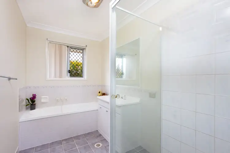 Sixth view of Homely house listing, 2 Dimmity Court, Marsden QLD 4132