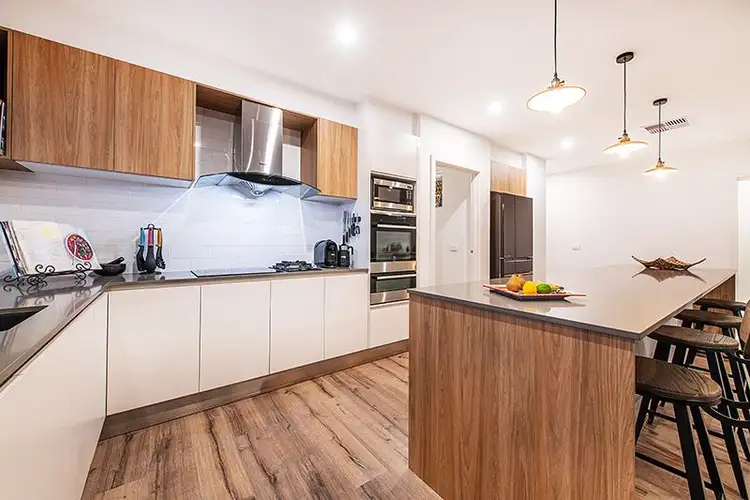 Fifth view of Homely house listing, 10 Riverrun Drive, Botanic Ridge VIC 3977