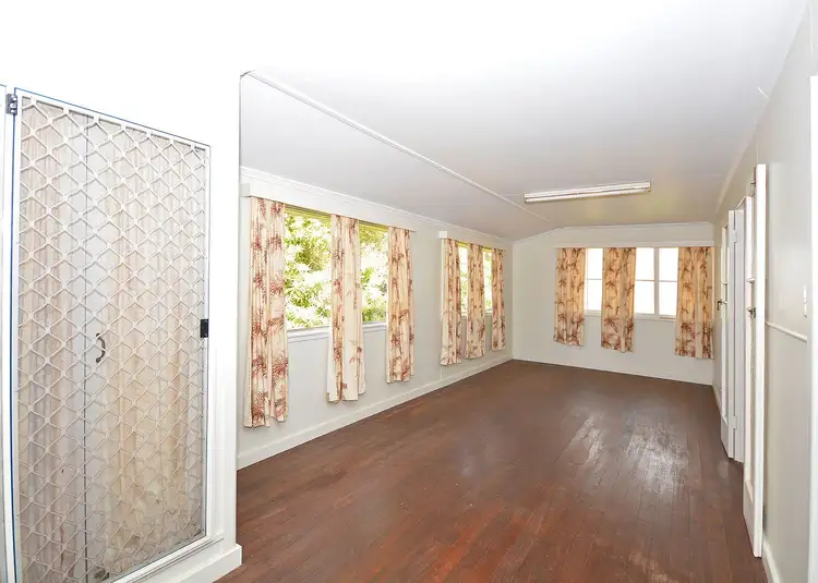 Sixth view of Homely house listing, 7 Macrossan Street, Childers QLD 4660