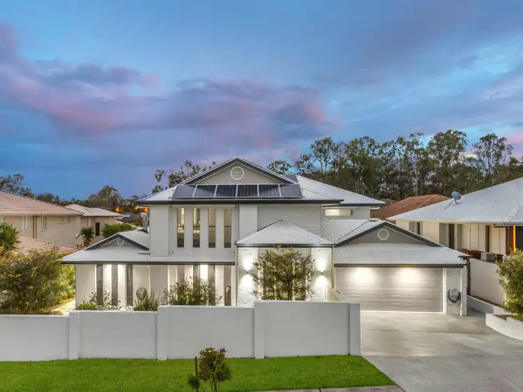 8 Cassia Street, Bridgeman Downs QLD 4035