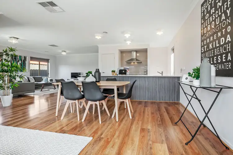 Fifth view of Homely house listing, 6 Dalwhinnie Close, Mernda VIC 3754