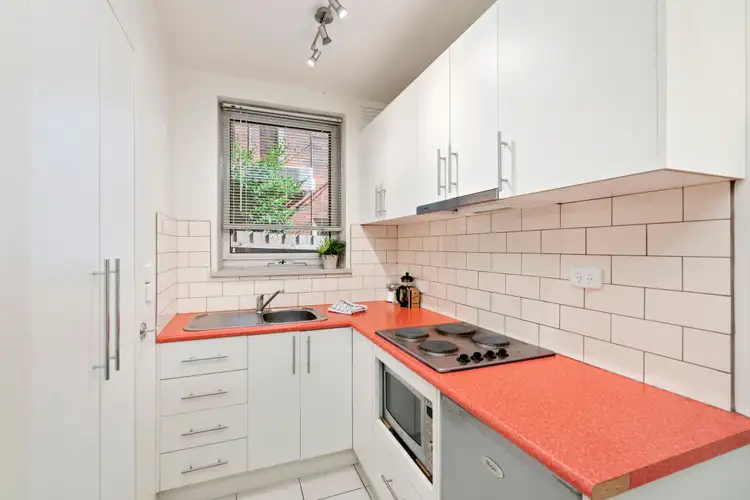 Third view of Homely apartment listing, 3/3 Dalgety Street, St Kilda VIC 3182