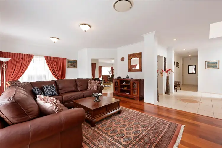 Fifth view of Homely house listing, 15 Bells Place, Carindale QLD 4152