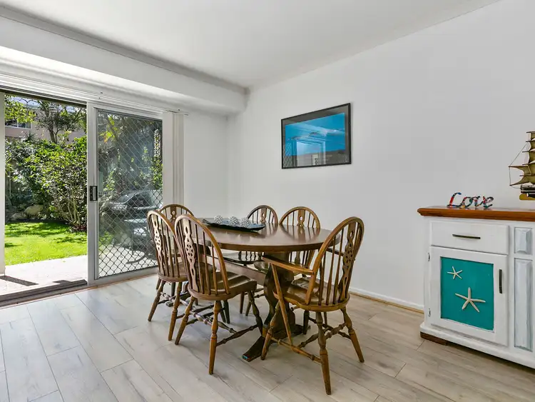 Fifth view of Homely unit listing, 2/4 Lipton Street, Sunrise Beach QLD 4567