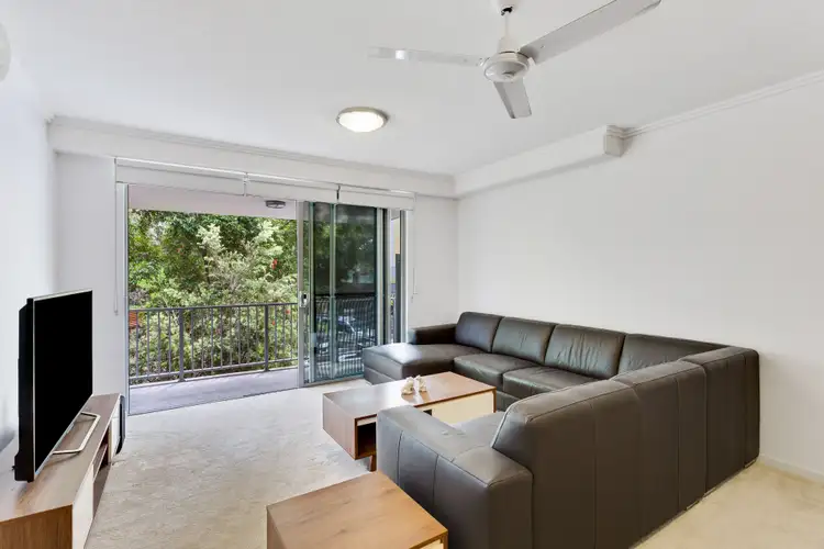 2/154 Musgrave Avenue, Southport QLD 4215