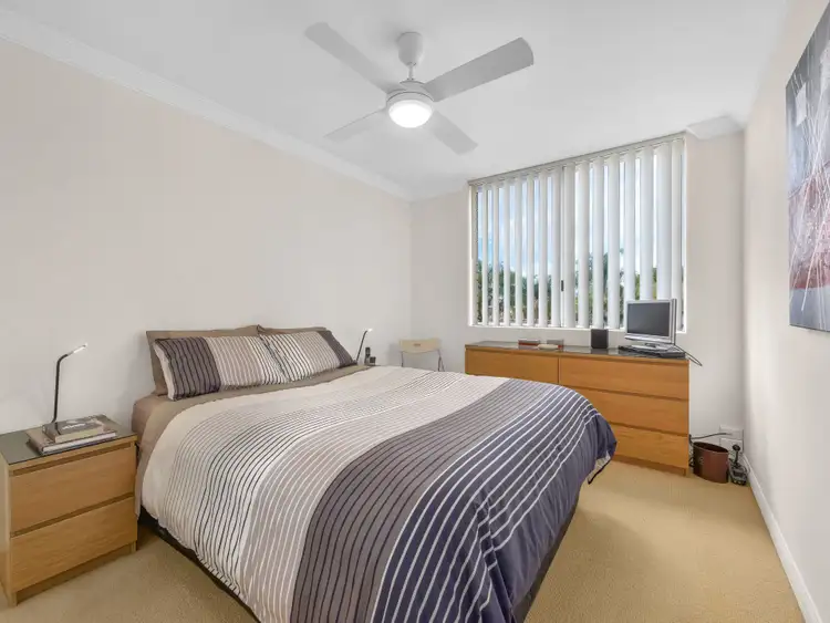 Fifth view of Homely unit listing, 2/93 Swann Road, Taringa QLD 4068