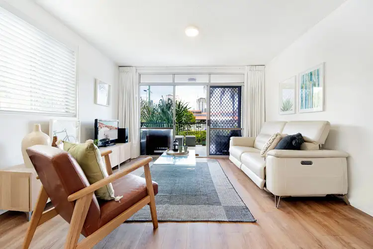 Sixth view of Homely unit listing, 1/9 Armrick Avenue, Broadbeach QLD 4218