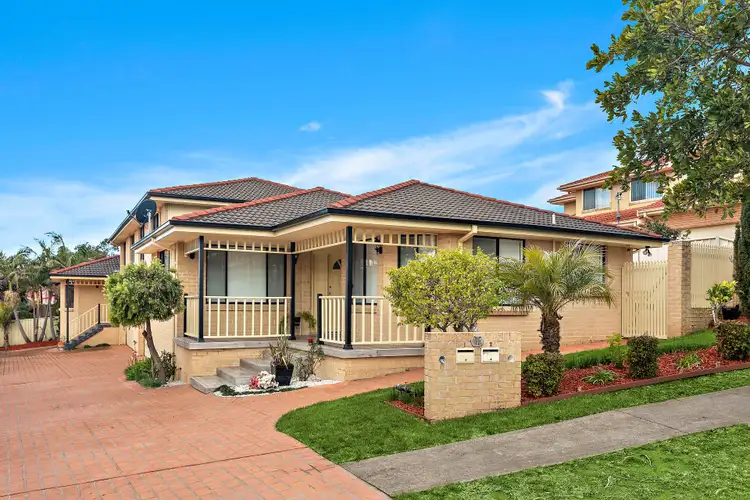 1/11 Eucumbene Avenue, Flinders NSW 2529