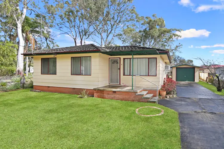 6 Hobson Avenue, Charmhaven NSW 2263