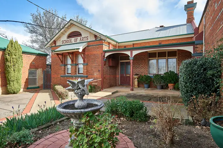 96 Cowabbie Street, Coolamon NSW 2701